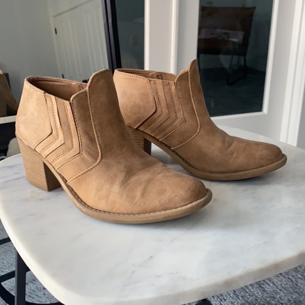Qupid ankle boots